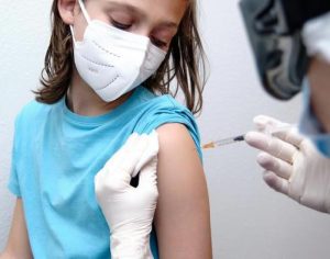 Pfizer entra com pedido na Anvisa para vacinar crianças de 5 a 11 anos