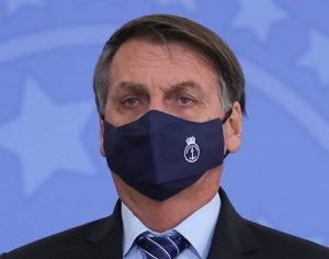 Bolsonaro vai ao STF contra lei que obriga internet em escolas públicas