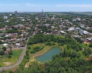 Cidade do PR vai colocar no fim da fila quem se recusar tomar a vacina disponível