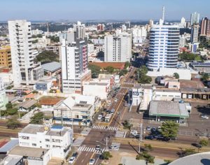 Cidade do Paraná vacinará 100% dos jovens acima de 12 anos para estudo