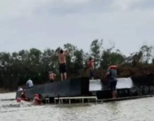 Barco-hotel naufraga e deixa ao menos seis mortos após vendaval no Pantanal