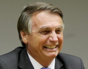 Bolsonaro diz que opinou em consulta sobre vacinar crianças
