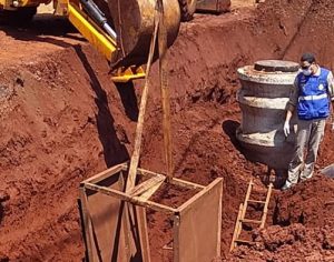 Londrina: trabalhador soterrado em obra é retirado e sai andando