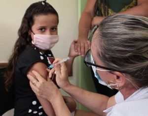 Pfizer e Anvisa fazem reunião sobre vacina em crianças de 5 a 11 anos