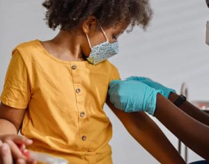 Covid: primeiras doses infantis chegam ao Brasil em 13 de janeiro