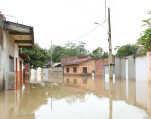 Caixa vai liberar FGTS para cidades atingidas pelas chuvas na BA e MG