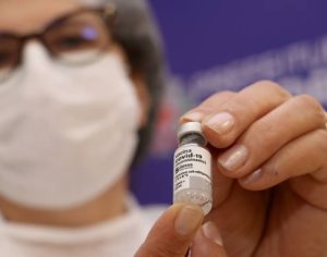 Londrina tem mais de 3,2 mil vagas de vacinação contra covid-19
