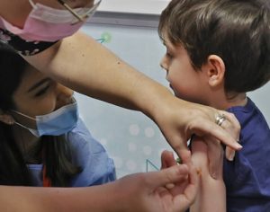 Covid: Paraná deve vacinar mais de 1 milhão de crianças de 5 a 11 anos