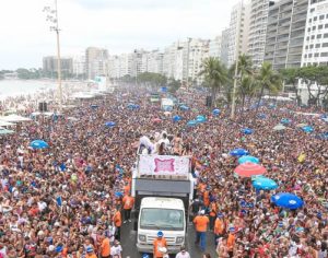 Prefeito anuncia cancelamento do Carnaval de rua no Rio de Janeiro