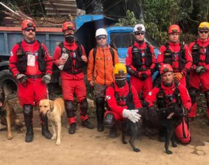 Defesa Civil do Paraná auxilia nas ações de resgate em Petrópolis