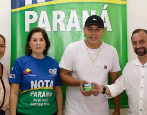 Jovem ganha R$ 1 milhão do Nota Paraná no mesmo dia que filho nasceu