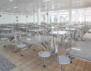 Restaurante da UEL volta a servir refeições para consumo no local