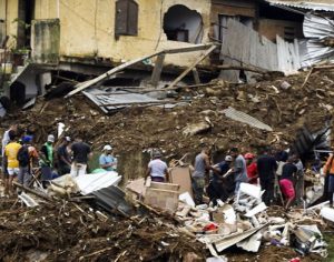 Petrópolis: Bombeiros atualizam número de mortos para 176