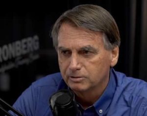 ‘Não existe fome pra valer no Brasil’, diz Bolsonaro em podcast