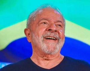 Lula vence segundo turno das eleições e está eleito presidente do Brasil
