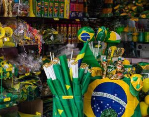 Londrina: Confira os horários do comércio e serviços no jogo do Brasil