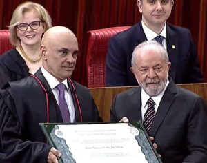 Lula e Alckmin são diplomados em cerimônia no TSE