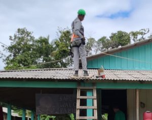 Governo instala placas solares em comunidades yanomami em Roraima