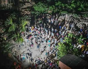 Deslizamento de terra deixa oito mortos em Manaus