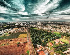 Incrível: Londrina registrada a 250m de altura