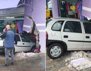 Carro invade e destrói entrada de loja de roupas em Cambé