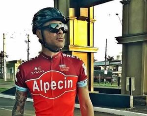Ciclista morre atropelado por carro na BR-369 na região de Londrina