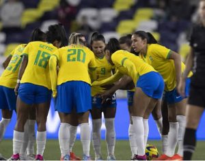 Paraná altera expediente estadual nos dias de jogos do Brasil na Copa feminina