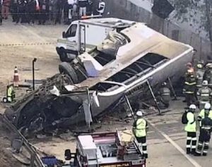Acidente com ônibus de torcedores do Corinthians deixa 7 mortos em MG