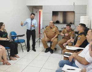 ACIC e PM debatem estratégias para melhorar a segurança pública em Cambé
