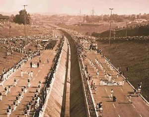 Avenida Dez de Dezembro completa 46 anos nesta segunda; veja fotos