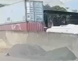 Vídeo: homem morre e criança fica ferida em explosão de tanque na RML