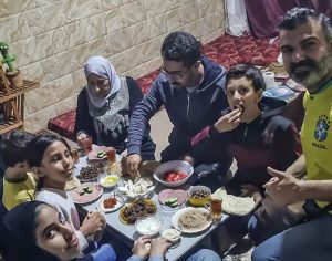 Grupo de brasileiros aguarda autorização para deixar Gaza