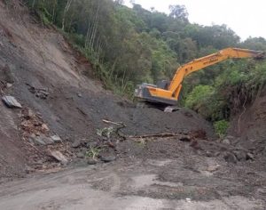 DER divulga os novos pontos com bloqueio total nas rodovias do Paraná; veja