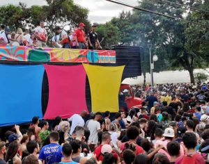 CMTU credencia ambulantes para festas do Carnaval de Londrina