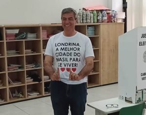 Belinati vota e defende segundo turno em Londrina: ‘é importante’