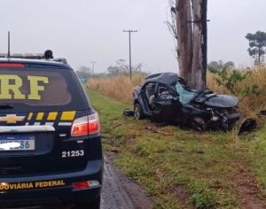 Policial e marido morrem em acidente a caminho de homenagem na BR-369