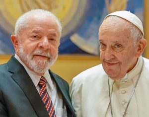 Lula publica texto sobre morte do papa Francisco e decreta luto oficial; leia