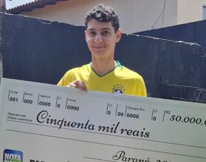 Marcelo encontrado: jovem pintor de Cambé recebe R$ 50 mil do Nota Paraná