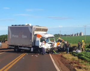 Tragédia: pai, mãe e filhos morrem em grave acidente na PR-170 na RML