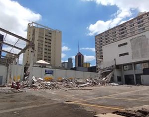 Operário morre após queda de máquina em obra no Centro de Londrina