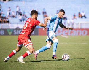 Londrina perde para o Vila Nova em jogo com três expulsões no Estádio VGD