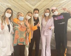 Leonardo recebe alta de hospital e se recupera de covid-19